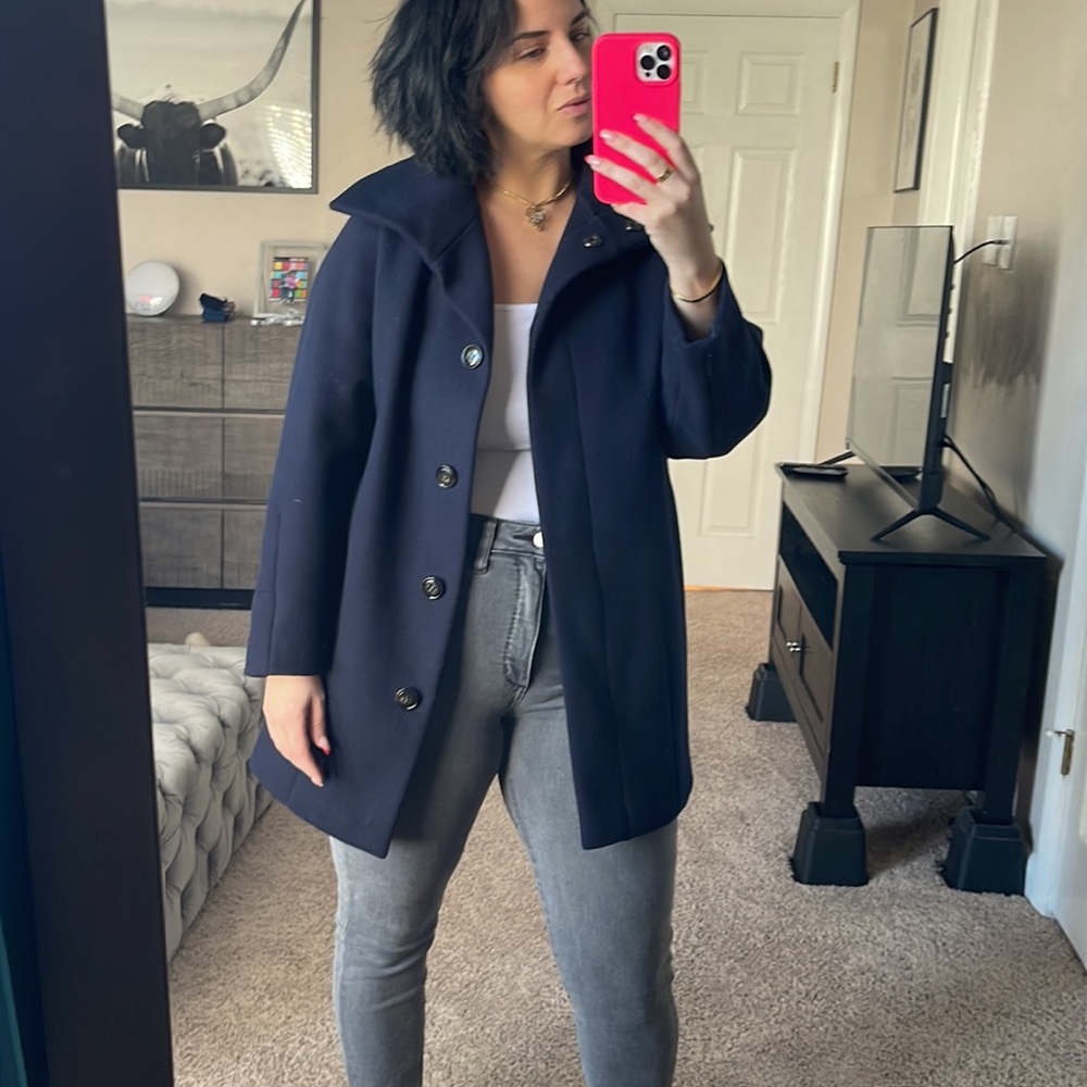 Max Mara Weekend 100% Virgin Wool Navy Coat - Size 2